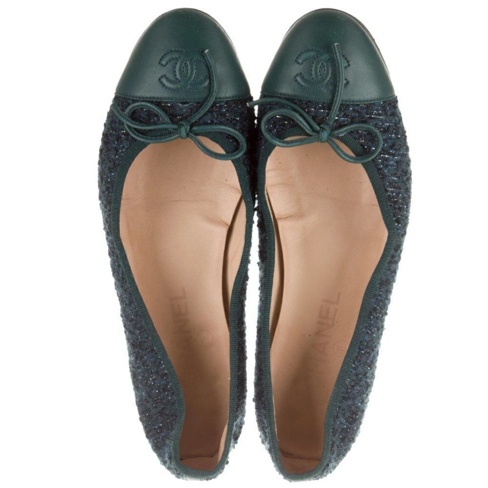 CHANEL CC Tweed Cap-Toe Green Flats sz 7 - Picture 2 of 4